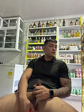 OliverWest04 Show Webcam