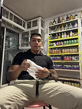 OliverWest04 Webcam Show