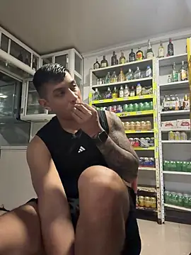 Show de OliverWest04 na webcam