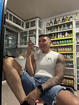 OliverWest04 webkamerás műsora