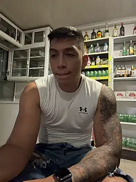 OliverWest04's Webcam Show