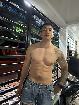 OliverWest04 Webcam show