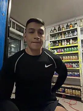 OliverWest04 Show Webcam