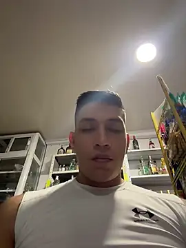 OliverWest04 Webcam Show