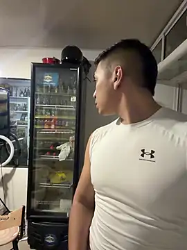 OliverWest04 Webcam Show