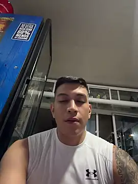 OliverWest04 Show Webcam