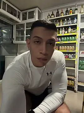 Show de OliverWest04 na webcam