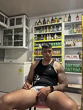 OliverWest04 Show Webcam