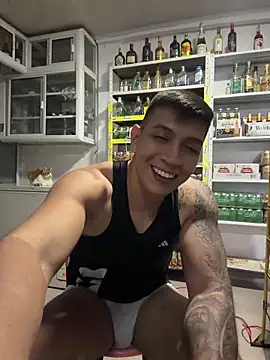 OliverWest04 Show Webcam