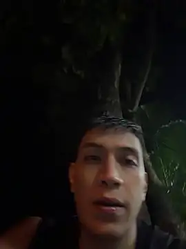 OliverWest04's Webcam Show