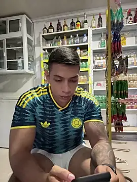 OliverWest04 Webcam-Show
