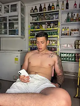 Show de OliverWest04 na webcam