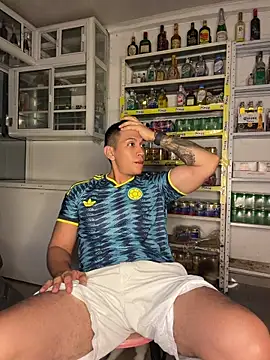 OliverWest04's Webcam Show