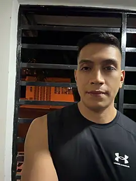 Show de OliverWest04 na webcam