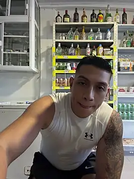 OliverWest04's Webcam Show