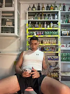 Show de OliverWest04 na webcam