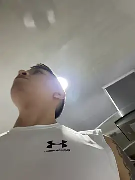 OliverWest04's Webcam Show