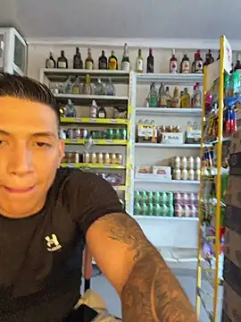 OliverWest04's Webcam Show