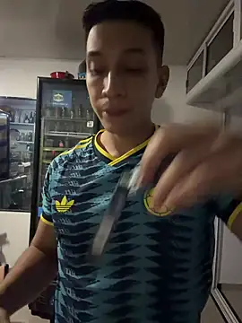 OliverWest04 Show Webcam