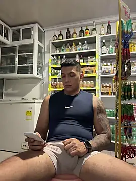 Show de OliverWest04 na webcam