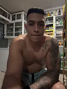OliverWest04 Show Webcam