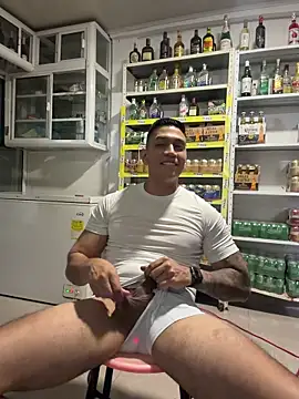 OliverWest04 – webcam-show