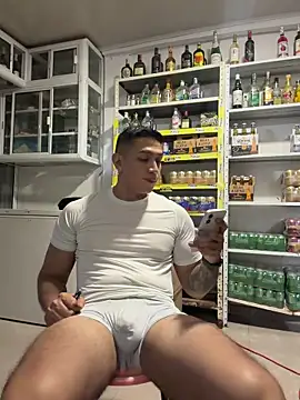 Show de OliverWest04 na webcam