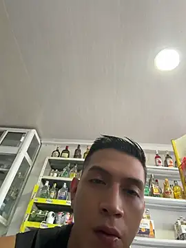 OliverWest04's Webcam Show