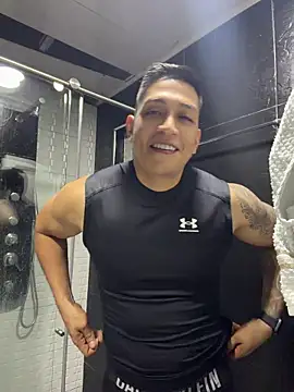 OliverWest04 Show Webcam