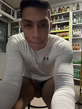 OliverWest04's Webcam Show