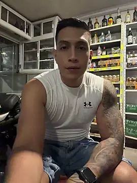 Show de OliverWest04 na webcam