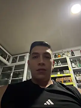 OliverWest04 Show Webcam