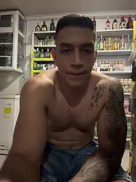 OliverWest04's Webcam Show
