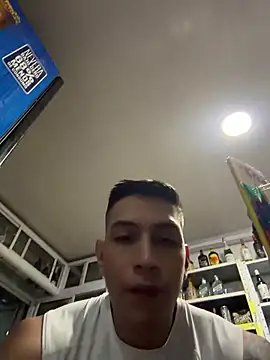 Pokazy przed kamerką – OliverWest04