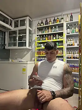 OliverWest04 Шоу с уебкамера