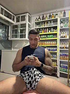 OliverWest04 Webcam Show