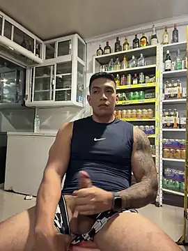 OliverWest04's Webcam Show