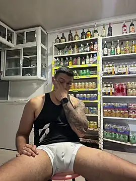 OliverWest04 Show Webcam