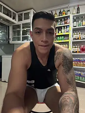 OliverWest04 Webcam show
