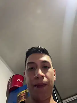 OliverWest04 Show Webcam