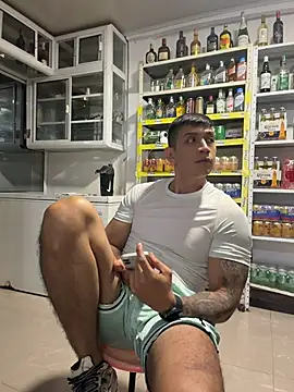 OliverWest04 Show Webcam