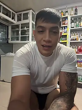 OliverWest04's Webcam Show