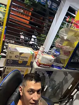 OliverWest04 Шоу с уебкамера