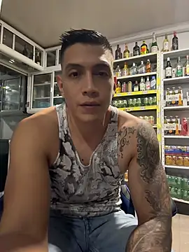 OliverWest04 Show Webcam