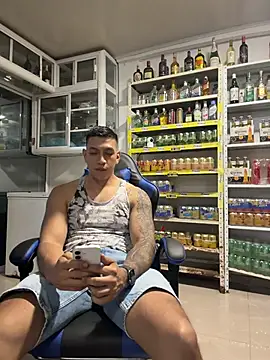 Вебкам-шоу OliverWest04