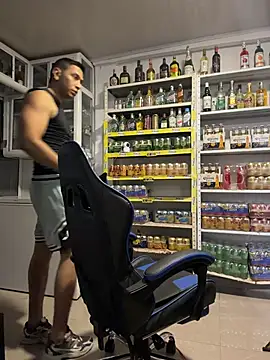 OliverWest04 – webcam-show