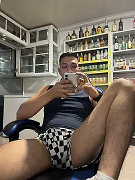 OliverWest04 Show Webcam