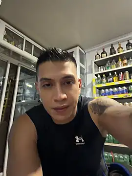 Show de OliverWest04 na webcam
