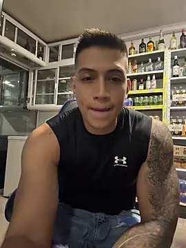 OliverWest04's Webcam Show