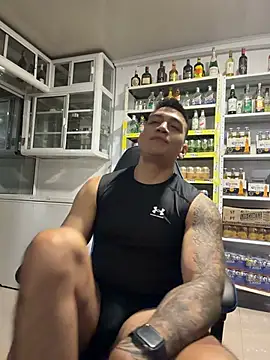 Show de webcam de OliverWest04